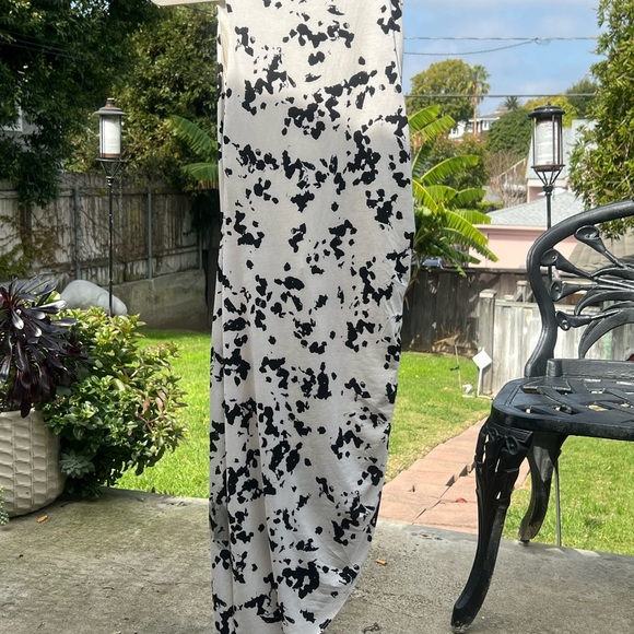 SO SESSY!  “COME ON OVER” SAID THE DRESS.       M T S DRESS, SIZE Large - Picture 4 of 4